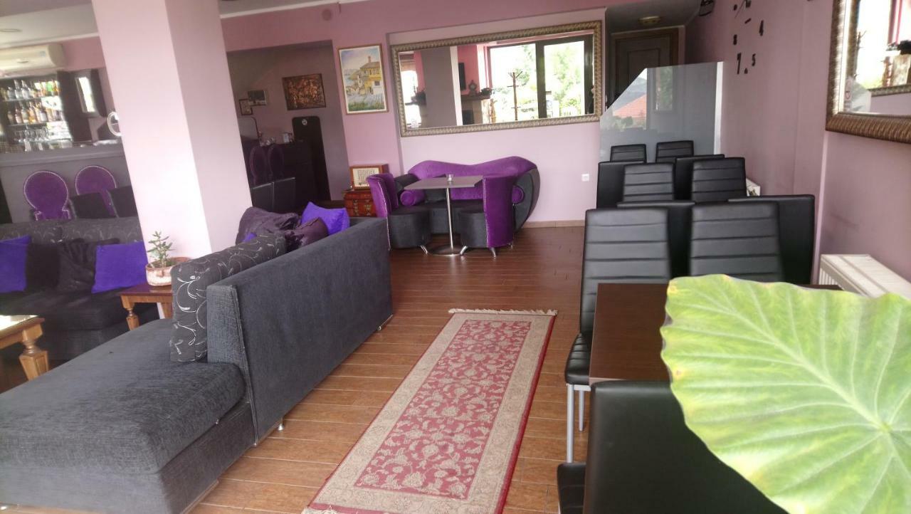 Alpina Suites Kastoria Esterno foto